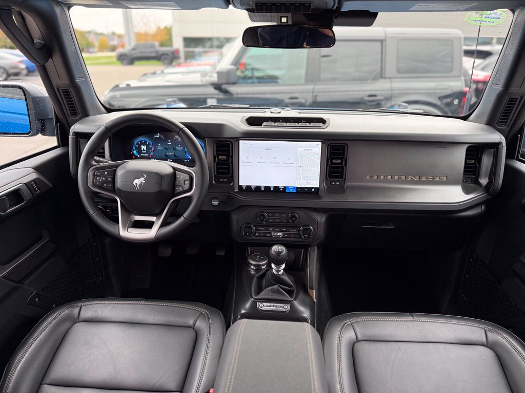 Used 2026 Ford Bronco Badlands w/ Sasquatch Package AWD/4WD image 2