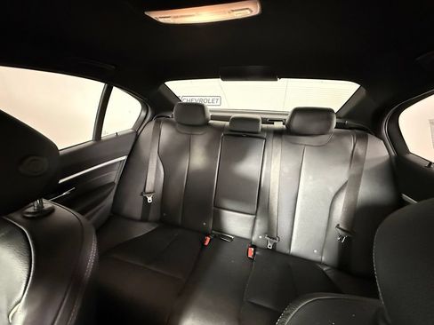 Used 2018 BMW 330i xDrive Sedan AWD/4WD image 32