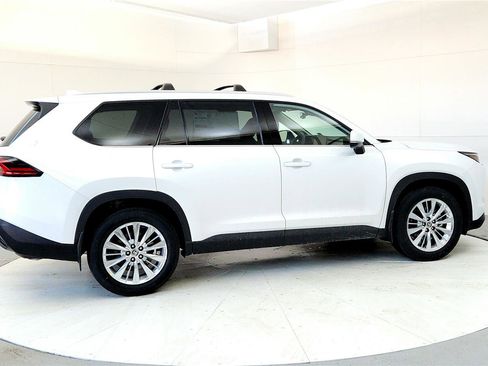 New 2026 Toyota Grand Highlander Platinum image 6