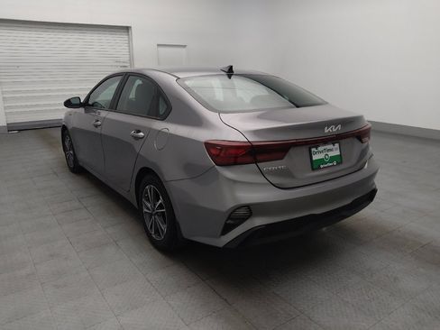 Used 2023 Kia Forte LXS w/ LXS Technology Package FWD image 5