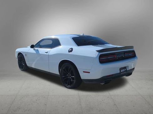 Used 2016 Dodge Challenger R/T Plus image 4