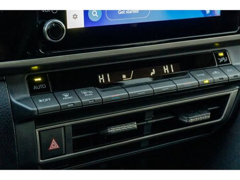 Used 2025 Toyota Camry LE image 22