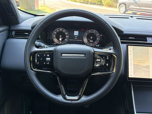New 2026 Land Rover Range Rover Velar Dynamic SE AWD/4WD image 18