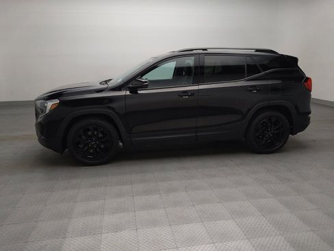 Used 2020 GMC Terrain SLT w/ Preferred Package FWD image 2