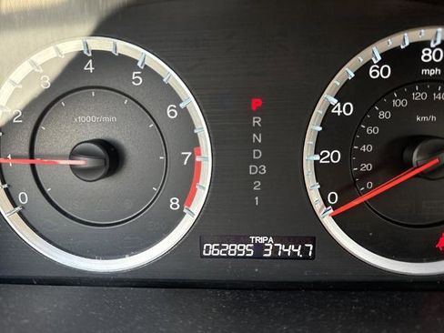 Used 2010 Honda Accord EX-L image 5