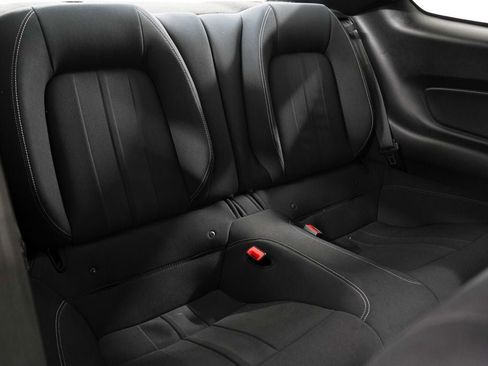 Used 2019 Ford Mustang Coupe RWD image 18