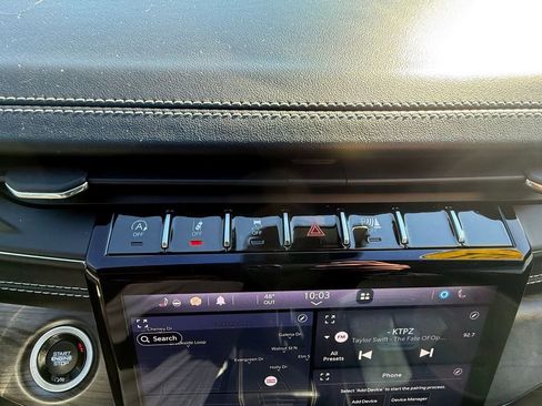 Used 2021 Jeep Grand Cherokee L Overland w/ MOPAR Finishing Package image 14