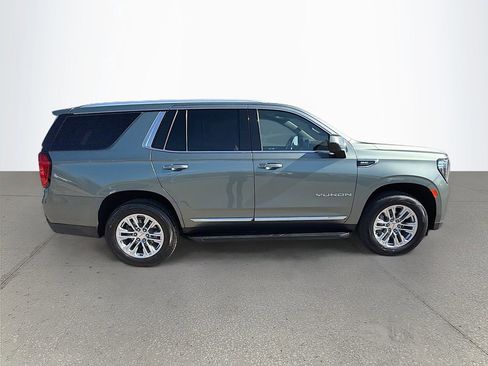 Used 2024 GMC Yukon SLT image 2