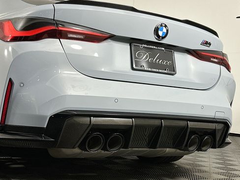 Used 2022 BMW M4 Competition w/ M Carbon Exterior Package image 24