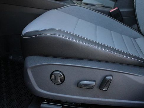 New 2026 Volkswagen Jetta SE FWD image 3