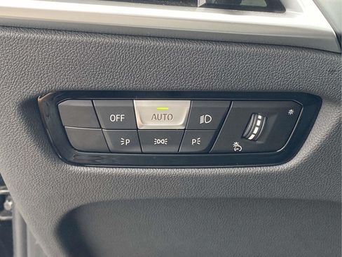 Used 2026 BMW 330i Sedan RWD image 17