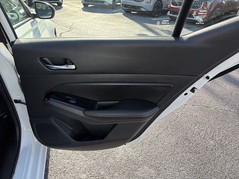 Used 2021 Nissan Altima 2.5 SV image 15