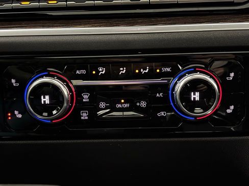 New 2026 GMC Sierra 1500 Elevation w/ Elevation Premium Package image 27