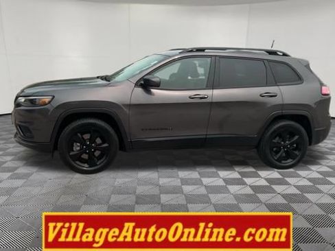 Used 2020 Jeep Cherokee Latitude Plus AWD/4WD image 41