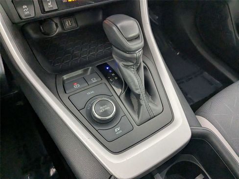 Used 2024 Toyota RAV4 XLE w/ Convenience Package AWD/4WD image 28