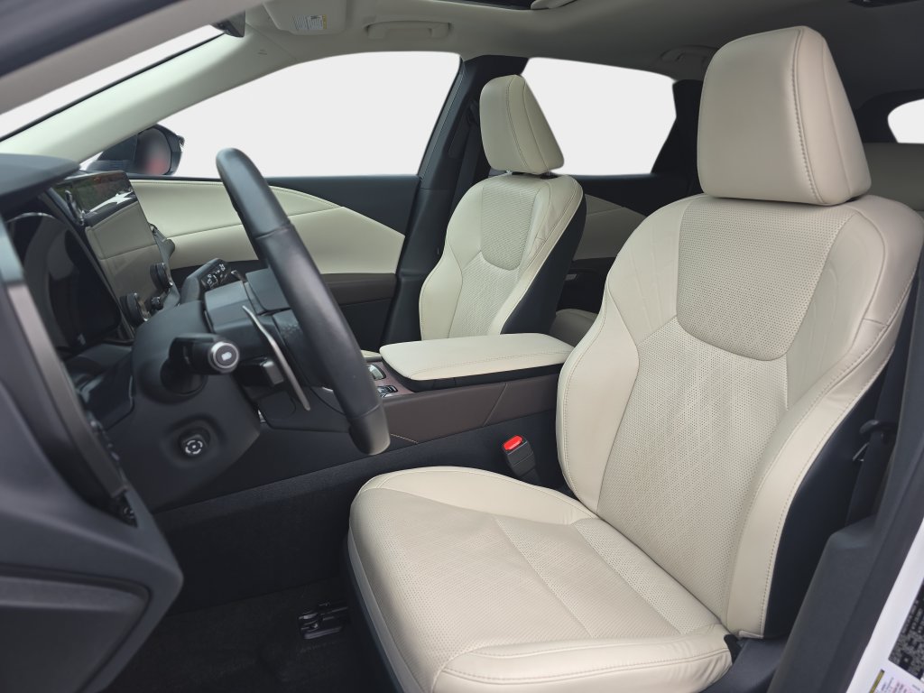 Used 2024 Lexus RX 350 w/ Technology Package AWD/4WD image 18