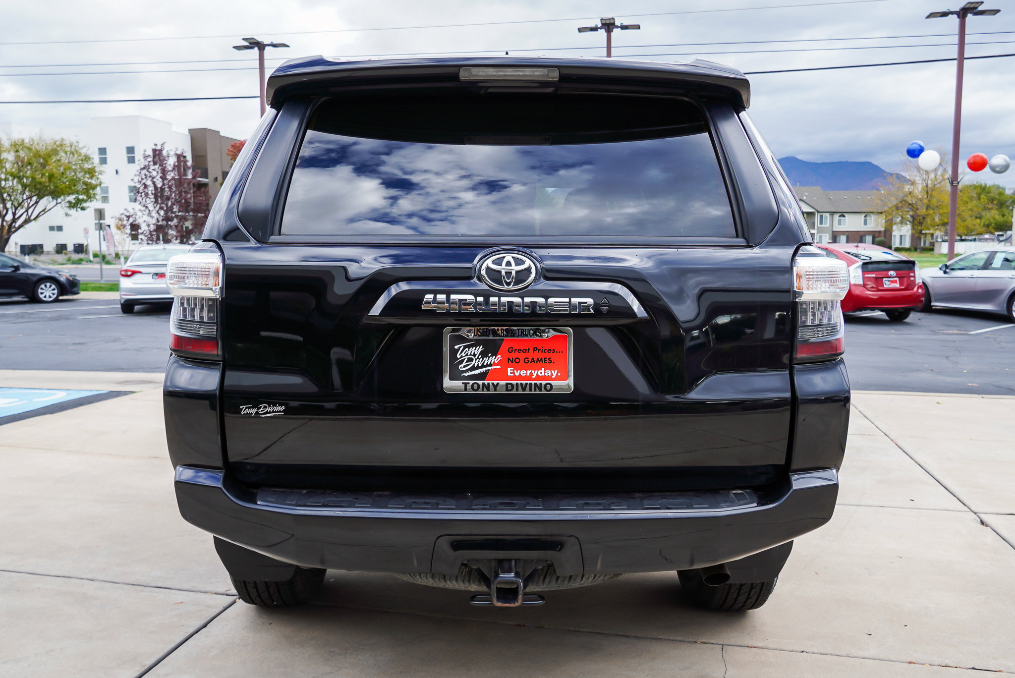Used 2024 Toyota 4Runner SR5 AWD/4WD image 7