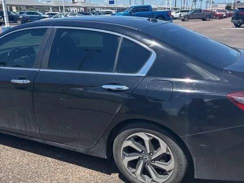 Used 2017 Honda Accord EX-L image 6