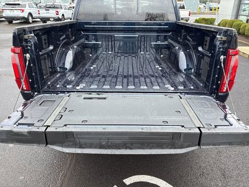 Used 2025 Ford F150 Lariat w/ Bed Utility Package AWD/4WD image 9