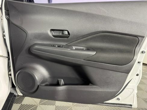 Used 2021 Nissan Kicks S FWD image 37