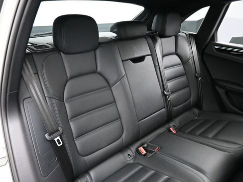 Certified 2023 Porsche Macan Turbo AWD/4WD image 26