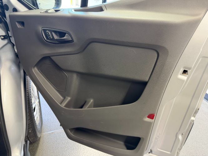 Used 2022 Ford Transit 350 XLT RWD image 29