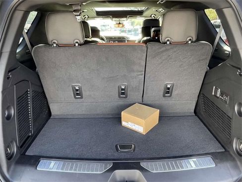 Certified 2023 GMC Yukon Denali Ultimate image 11