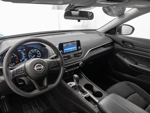 Used 2024 Nissan Altima 2.5 S image 15