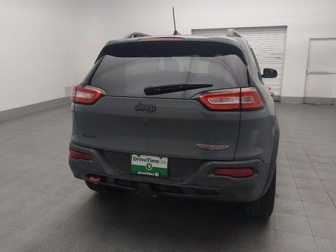 Used 2015 Jeep Cherokee Trailhawk w/ Comfort/Convenience Group AWD/4WD image 6