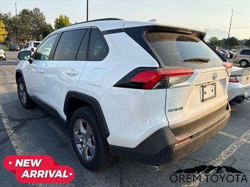 Used 2025 Toyota RAV4 XLE w/ Convenience Package AWD/4WD image 8
