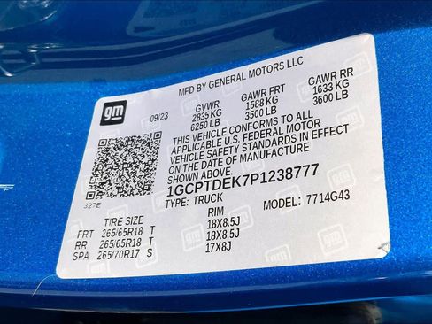 Used 2023 Chevrolet Colorado Z71 w/ Z71 Convenience Package 2 image 30