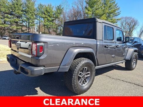 Used 2022 Jeep Gladiator Sport AWD/4WD image 6