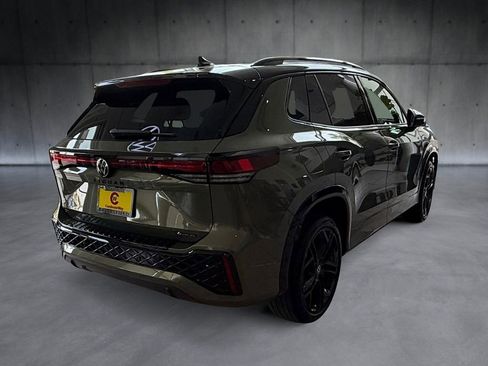 New 2026 Volkswagen Tiguan SE R-Line AWD/4WD image 4