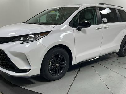 New 2025 Toyota Sienna XSE