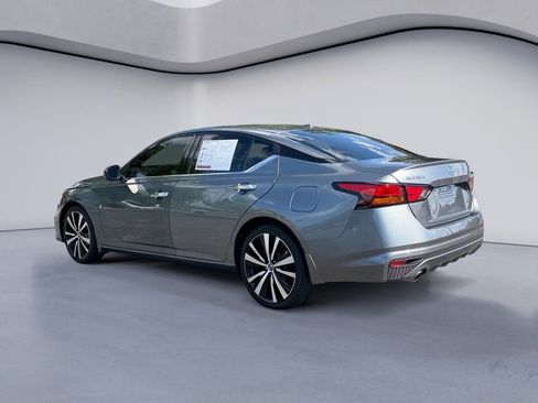 Used 2020 Nissan Altima 2.5 Platinum AWD/4WD image 3