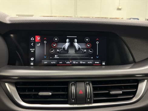 New 2025 Alfa Romeo Stelvio Sprint image 17