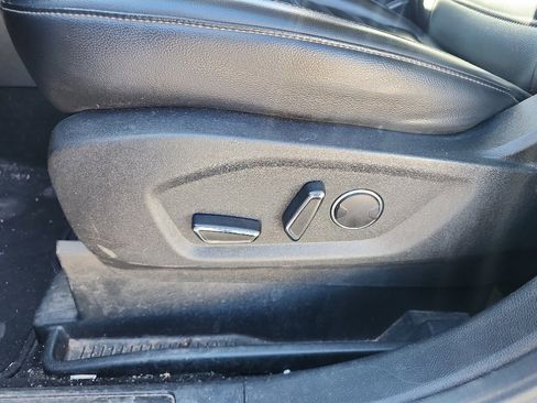 Used 2019 Ford Edge SEL w/ Equipment Group 201A image 18