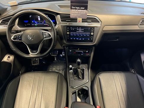 Certified 2022 Volkswagen Tiguan SE R-Line FWD image 19