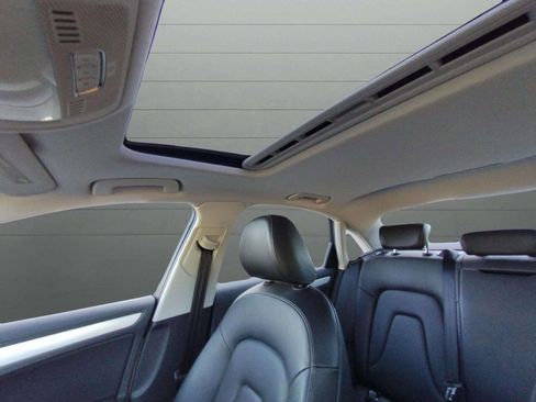 Used 2010 Audi A4 2.0T Premium image 34