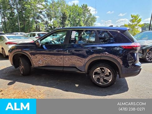 Used 2025 Nissan Rogue SV FWD image 4