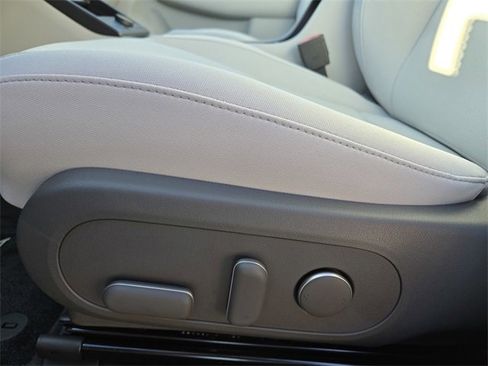 New 2024 Hyundai Kona SEL w/ Convenience Package image 14