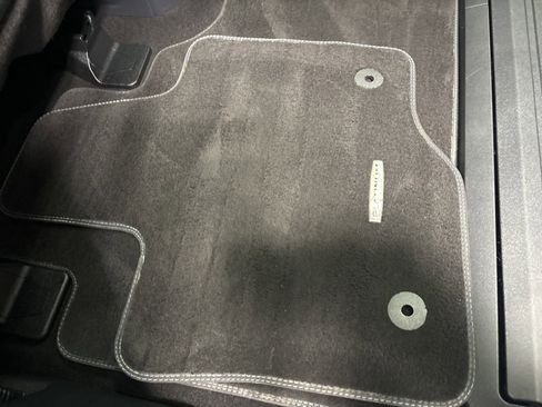 Used 2024 Ford F150 Platinum image 18