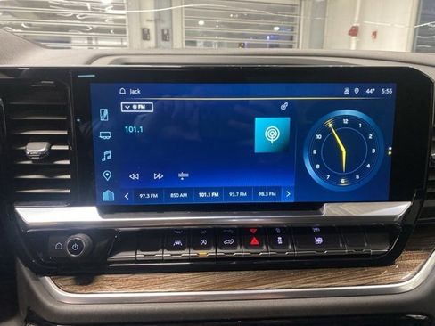 Used 2022 Chevrolet Silverado 1500 LT w/ Max Trailering Package image 22