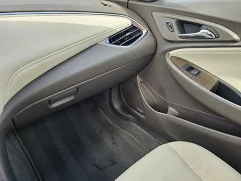 Used 2024 Chevrolet Malibu LT image 27