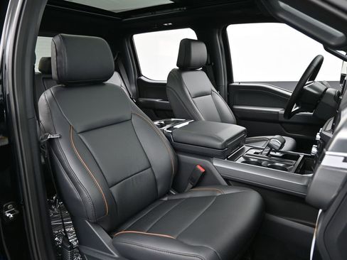 New 2025 Ford F150 Lariat w/ Equipment Group 502A High image 35