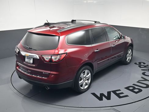 Used 2017 Chevrolet Traverse Premier image 34