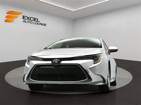 Used 2020 Toyota Corolla LE image 36