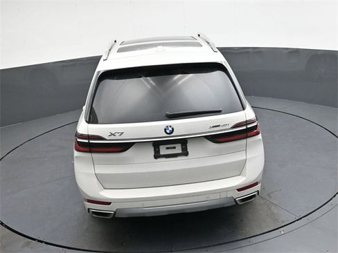 Used 2025 BMW X7 xDrive40i image 19
