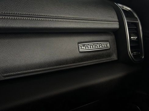 Used 2025 RAM 1500 Laramie AWD/4WD image 22