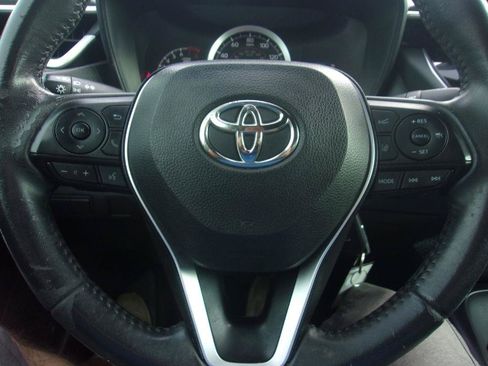Used 2021 Toyota Corolla SE FWD image 17
